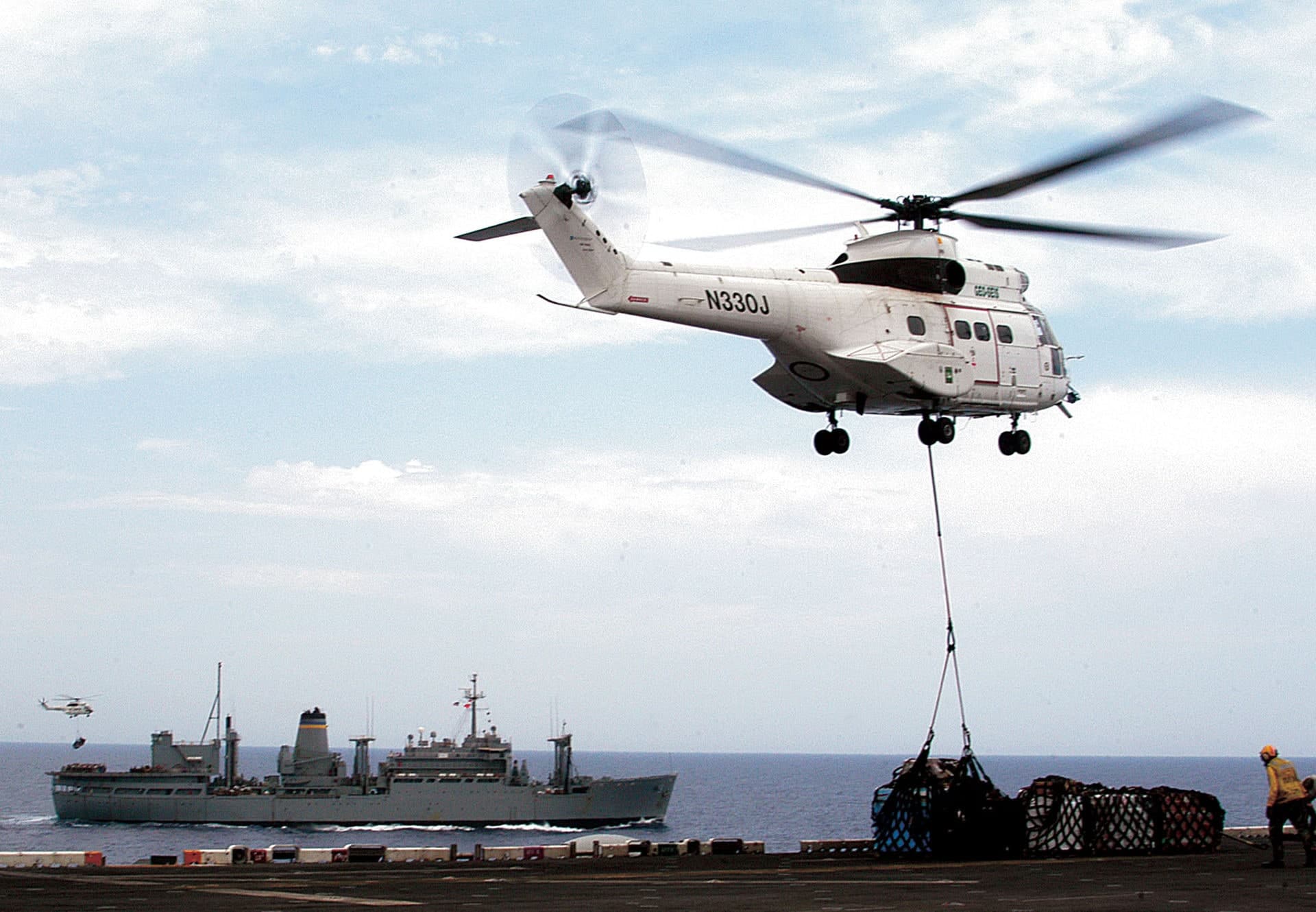 N330J — Helicopter