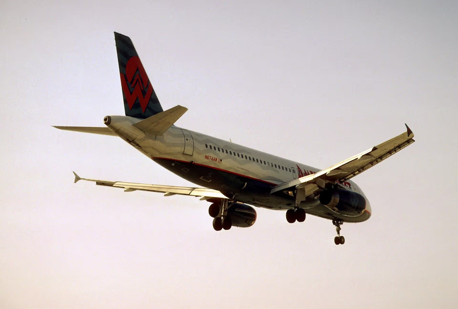 N674AW — Airbus