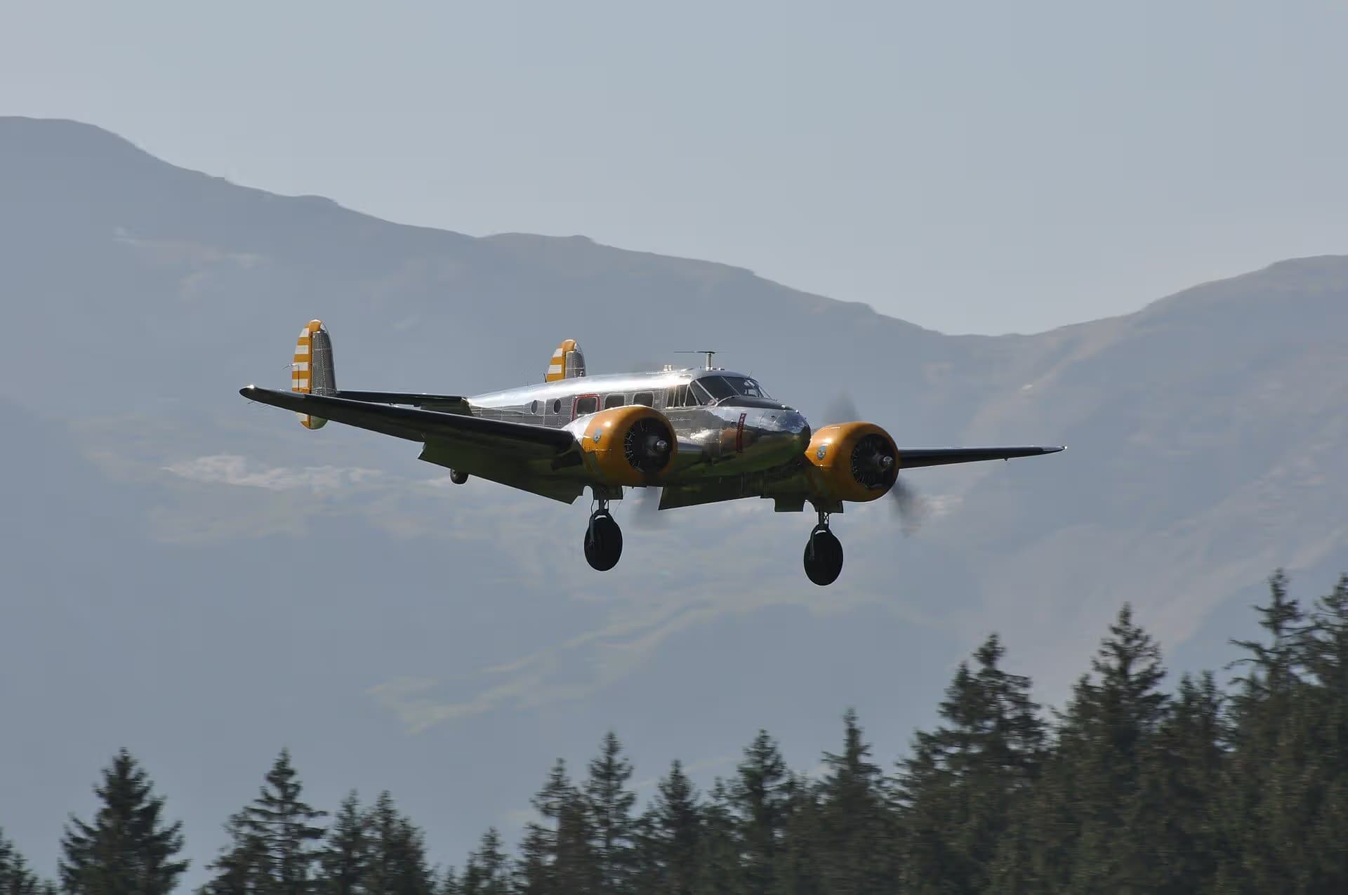 N21FS — Beech
