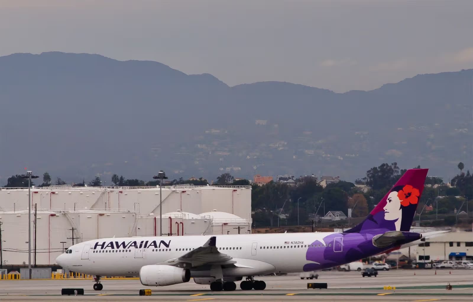 N382HA — Airbus