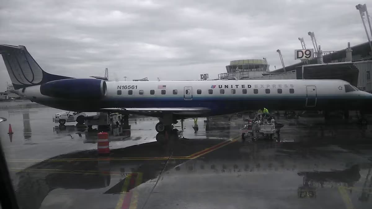 N16561 — Aircraft