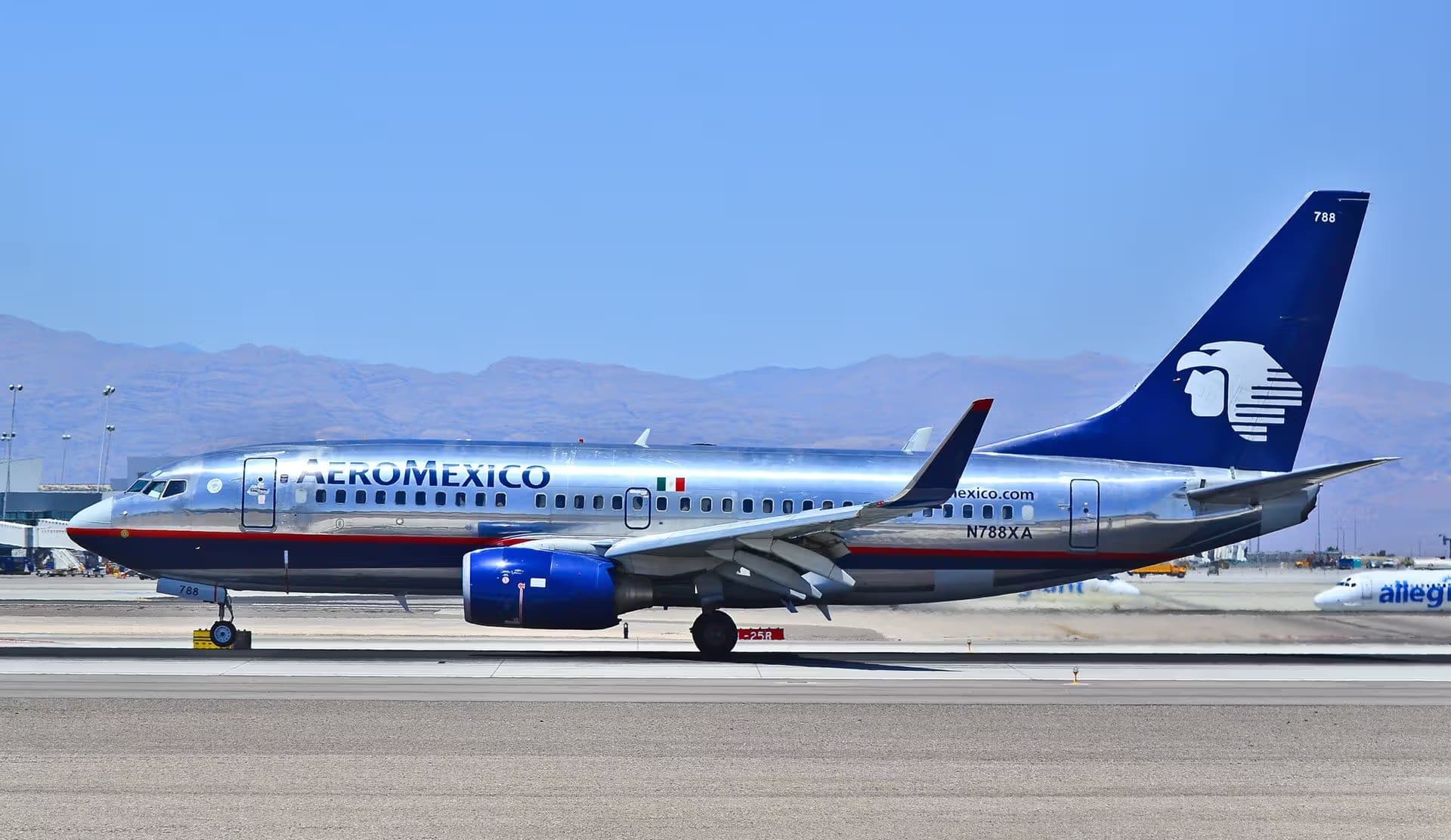 N788XA — Twin-engine aircraft