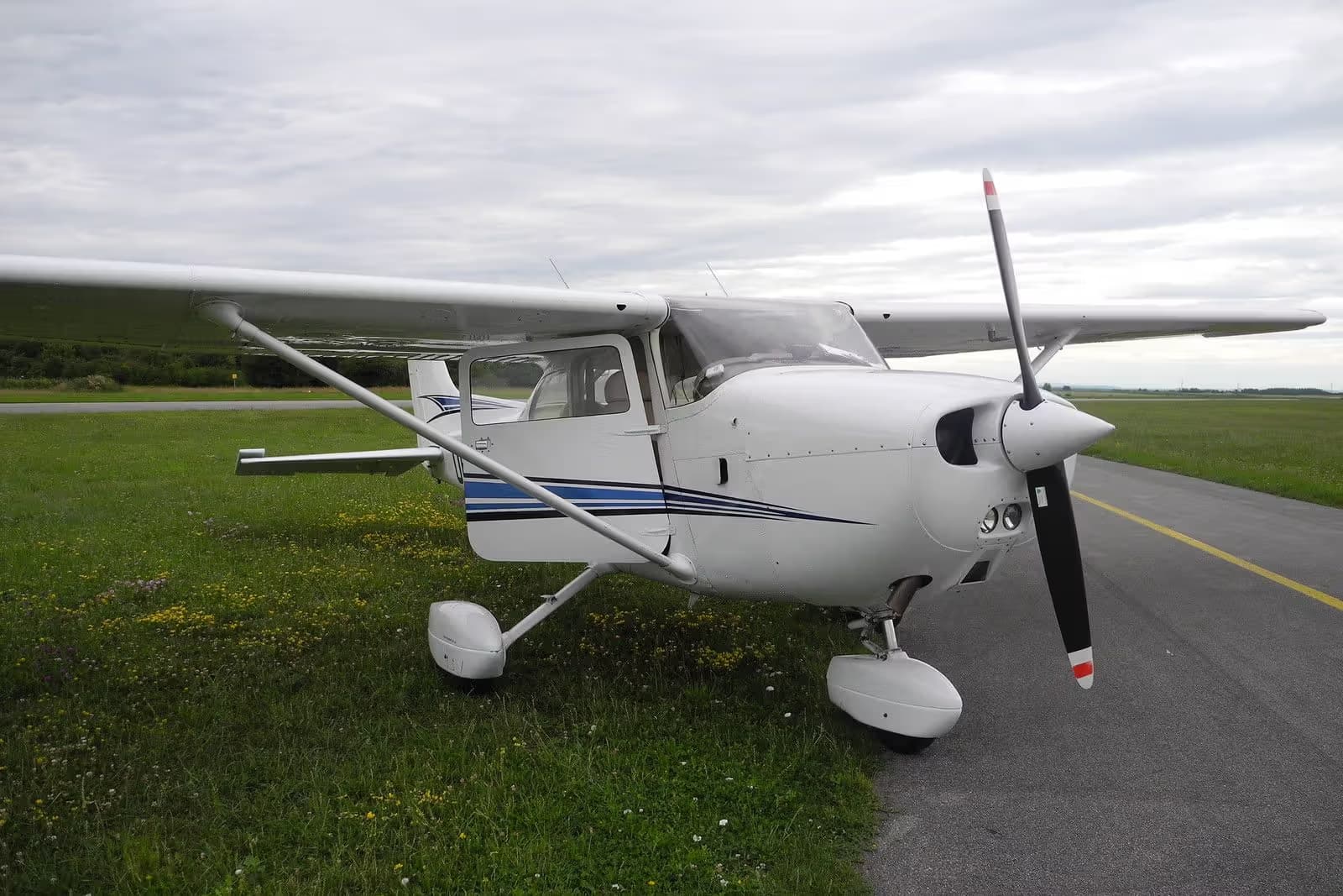 OE-DYU — Cessna