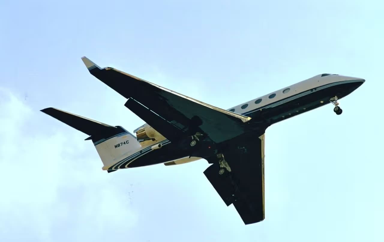 N874C — Business jet