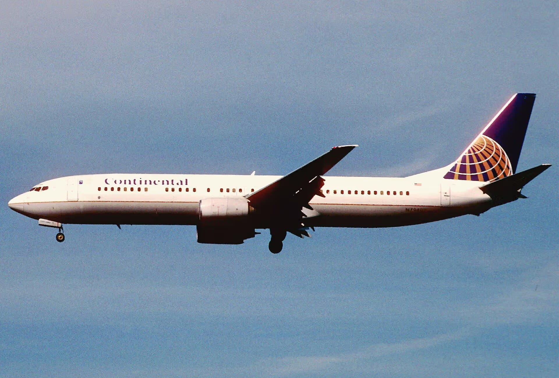 N79402 — Boeing
