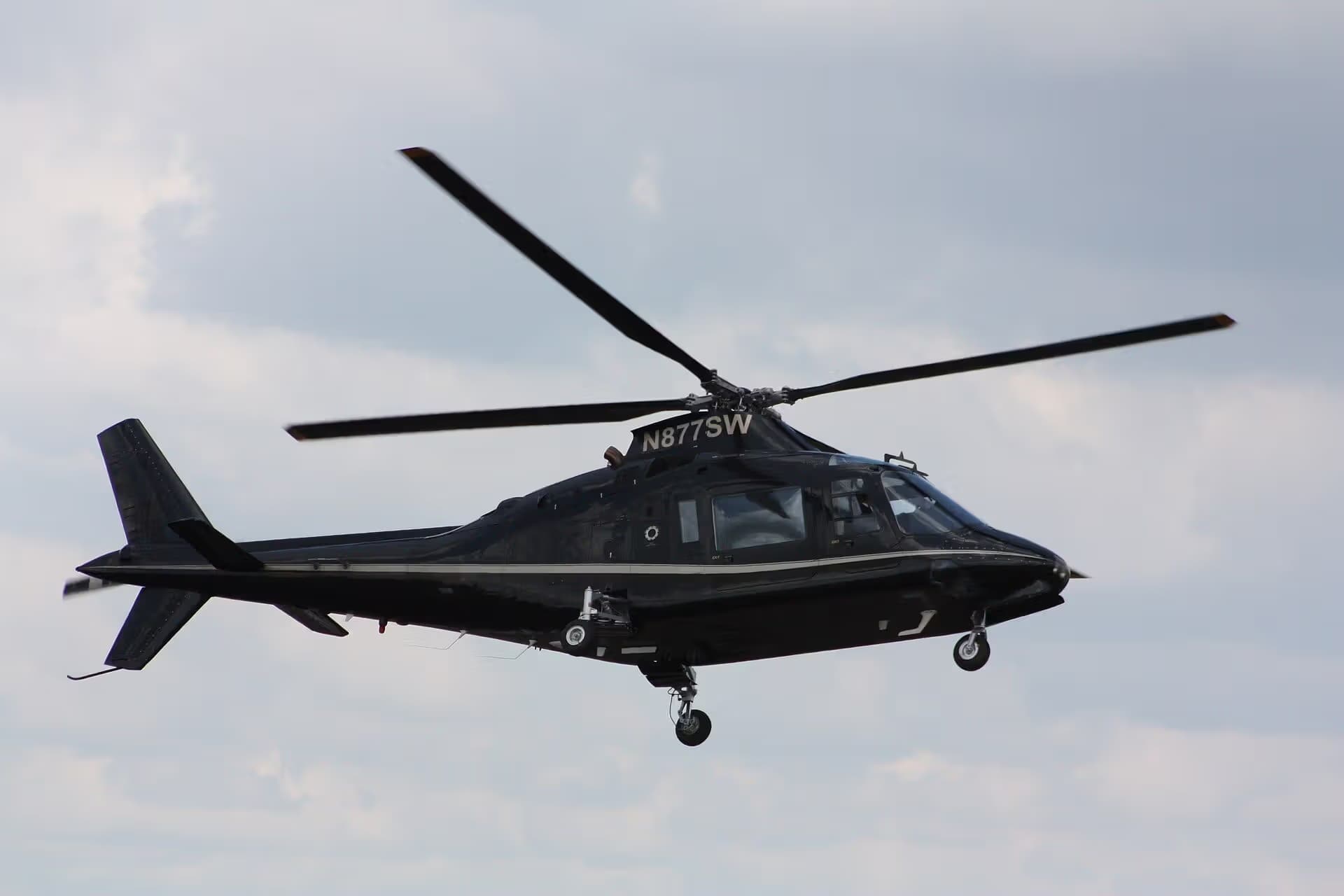 N877SW — Helicopter