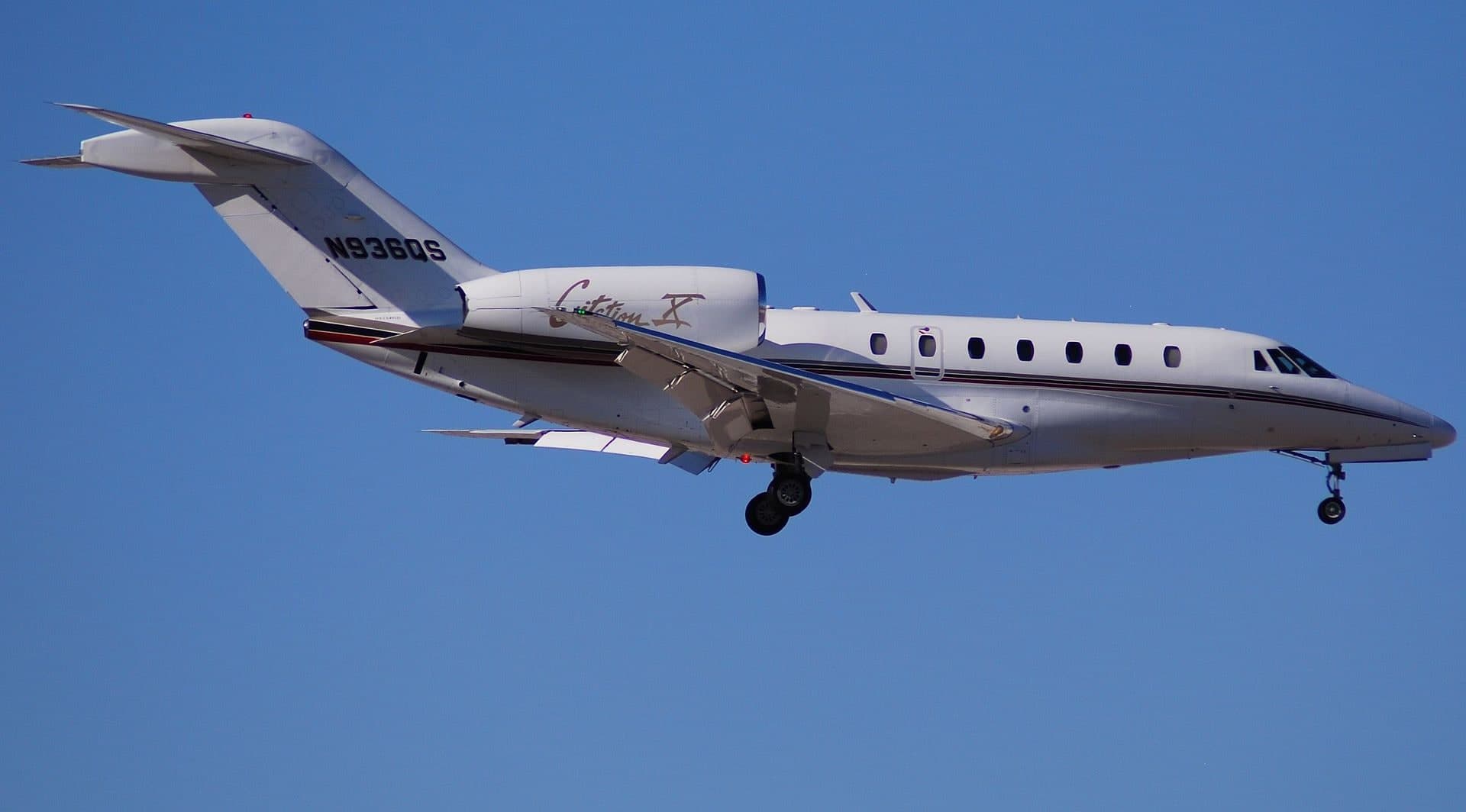 N936QS — Business jet