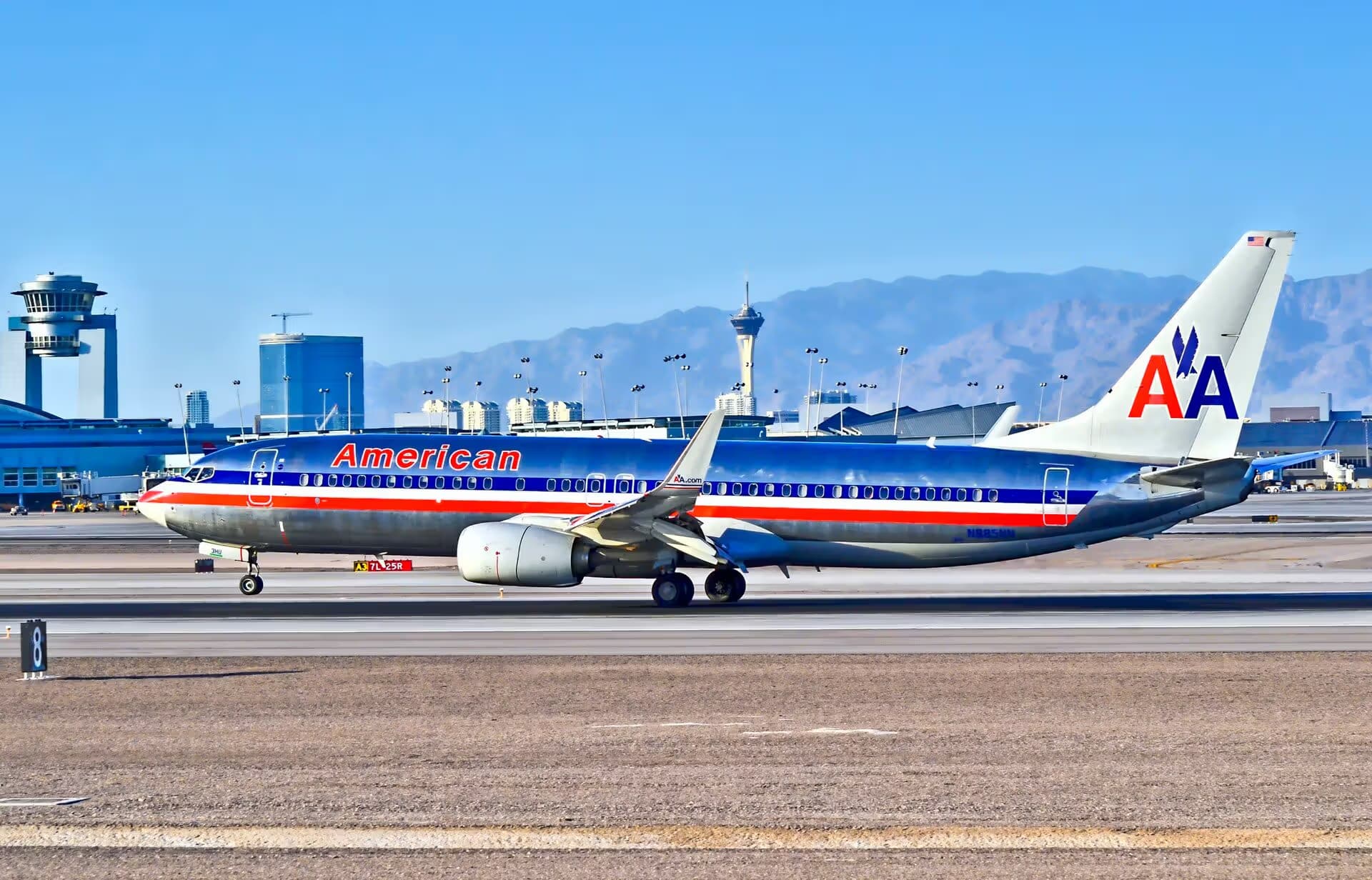 N885NN — Boeing