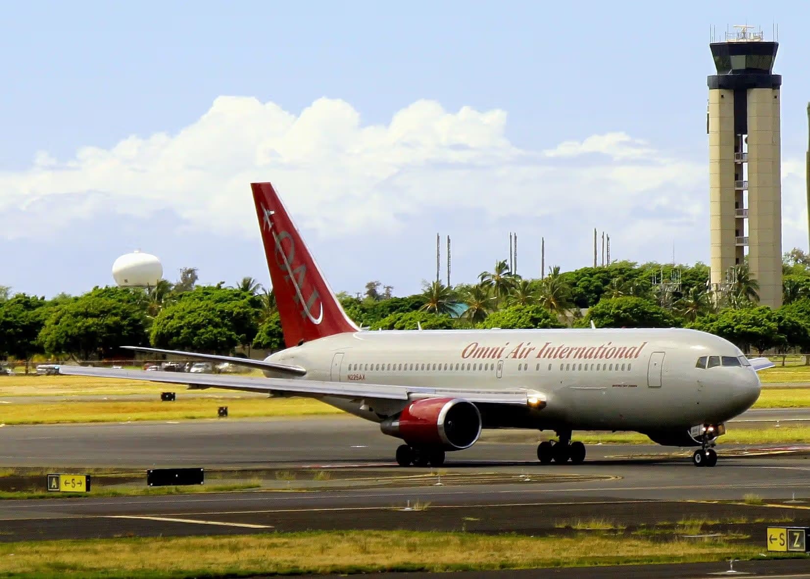 N225AX — Boeing