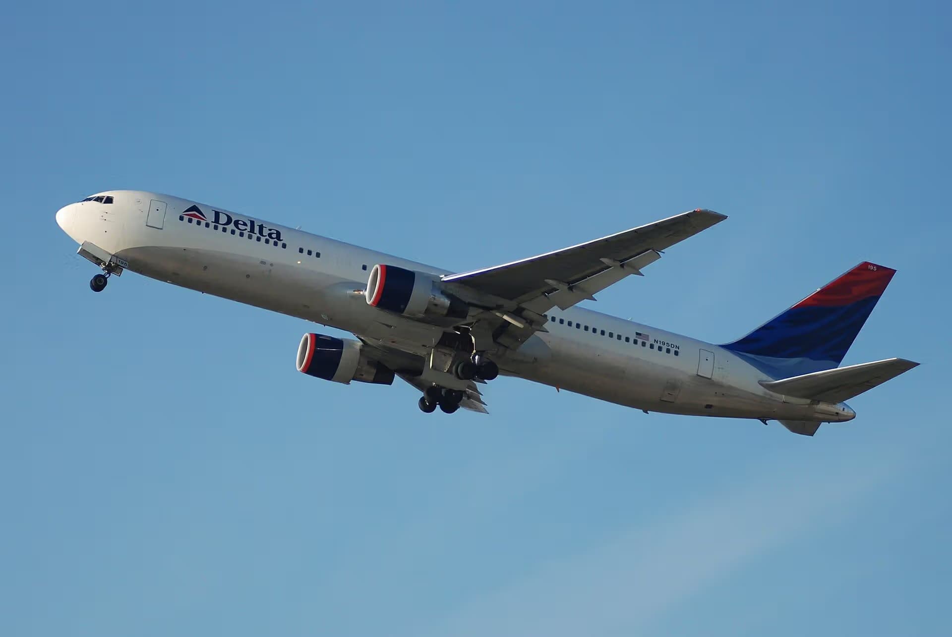 N195DN — Boeing