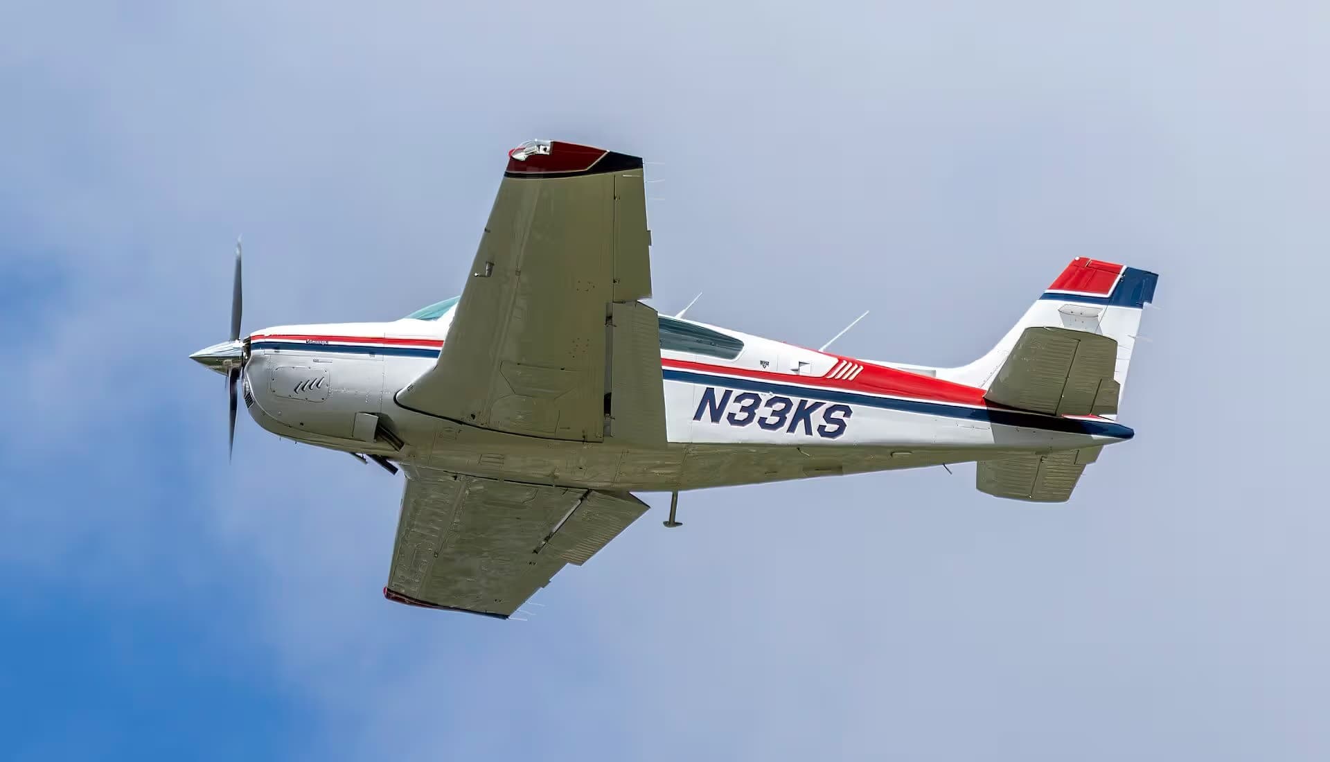 N33KS — Beechcraft