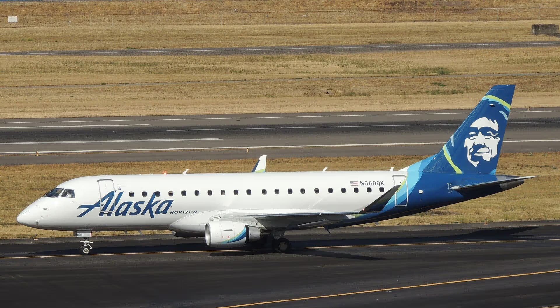 N660QX — Embraer
