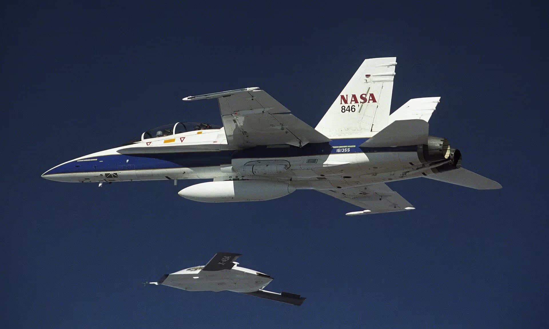 N846NA — Twin-engine aircraft