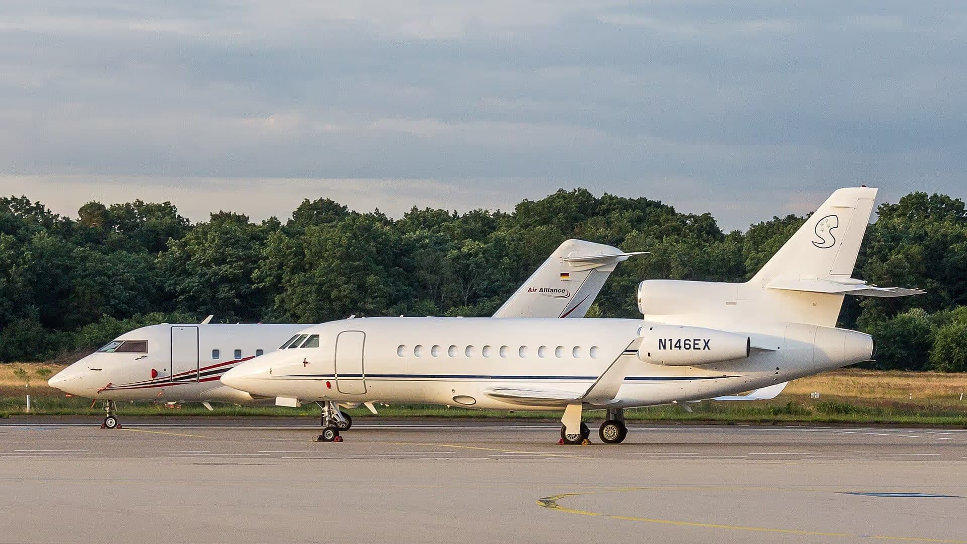 N146EX — Business jet at Cologne Bonn Airport