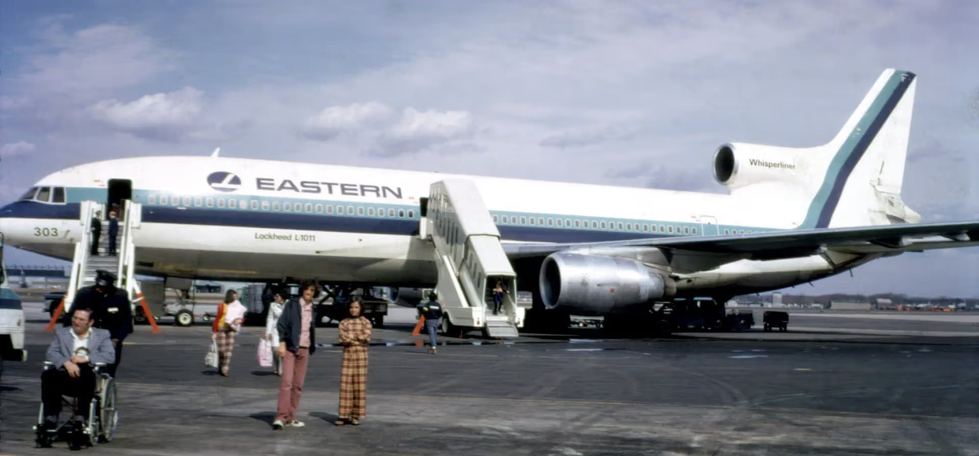 N303EA — Lockheed