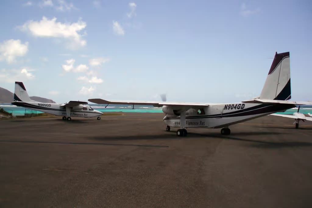 N904GD — Twin-engine aircraft