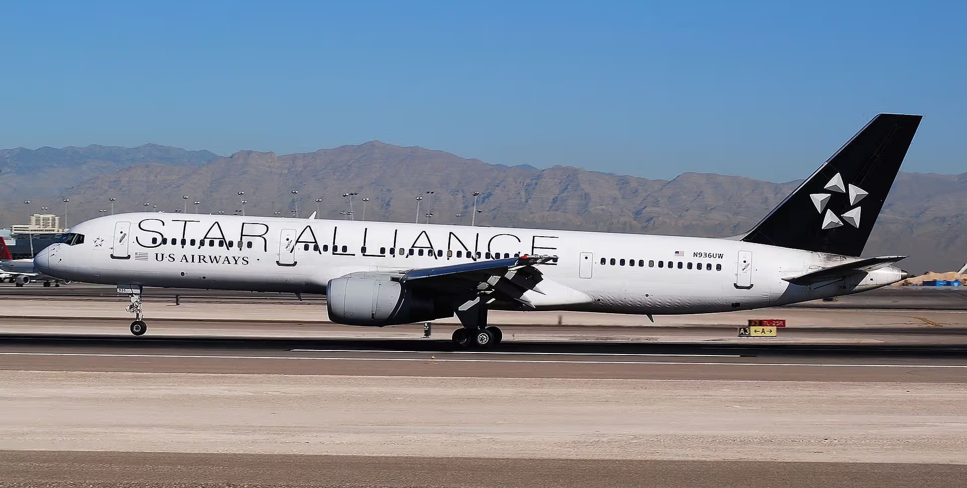 N936UW — Boeing