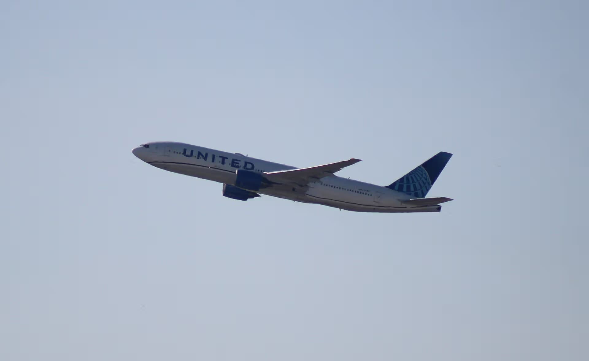 N777UA — Boeing