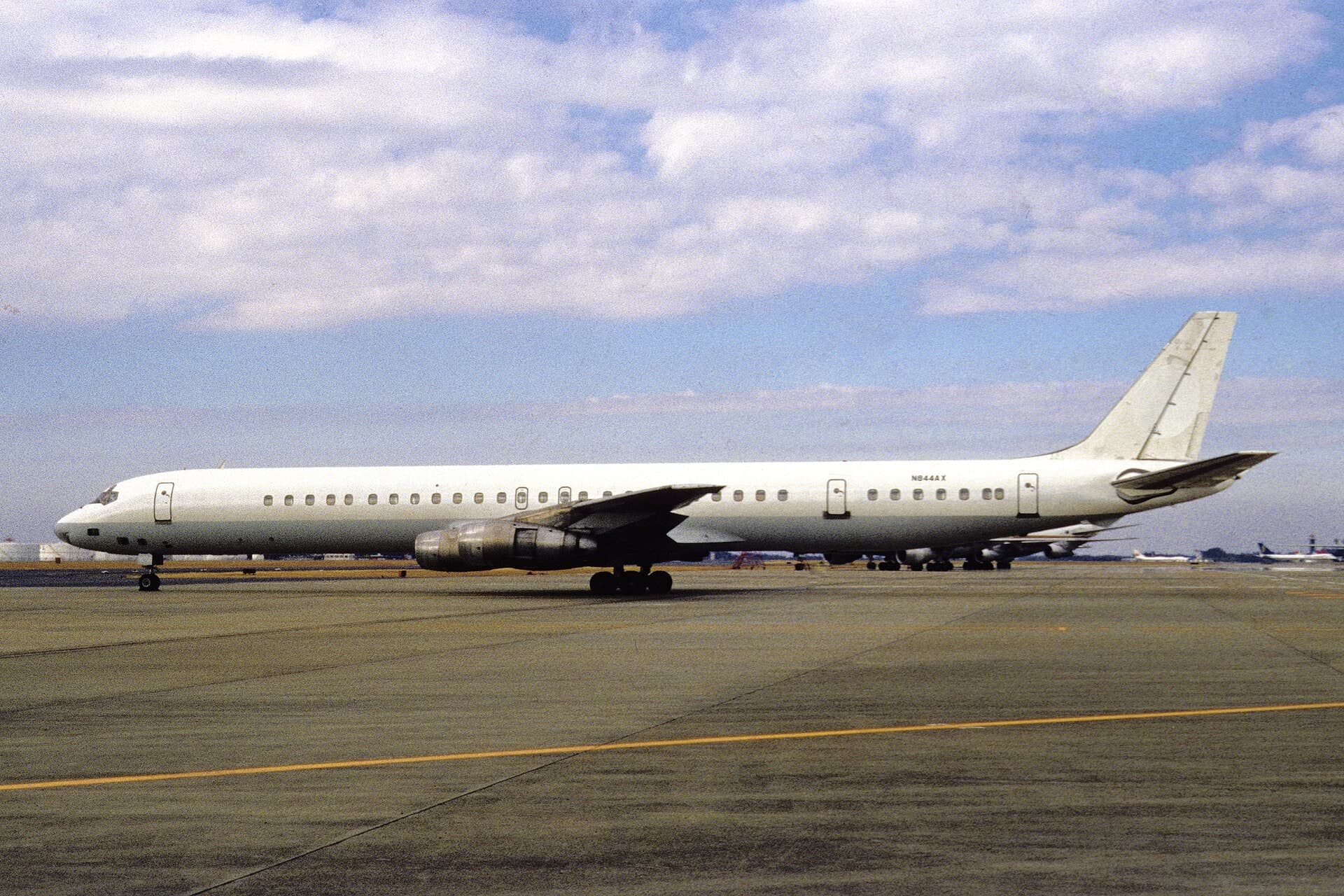 N844AX — Douglas