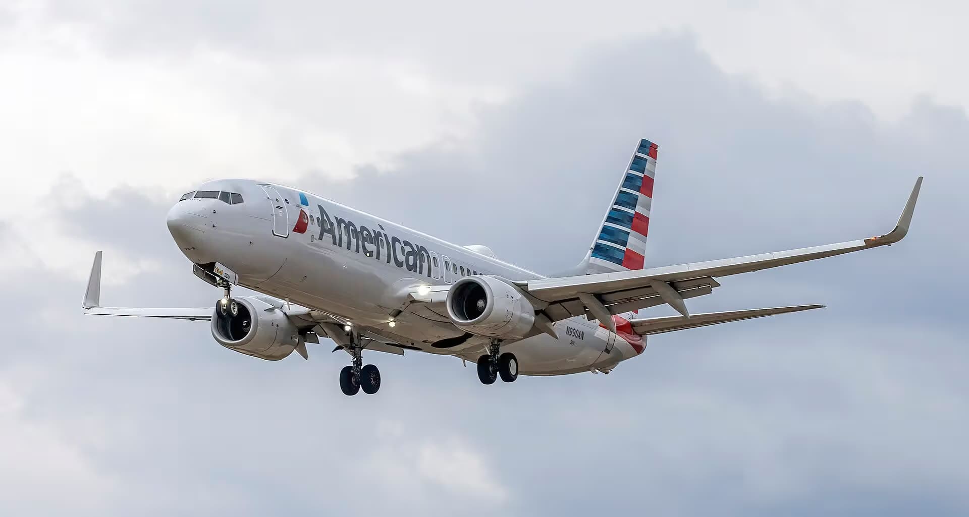 N990AN — Boeing