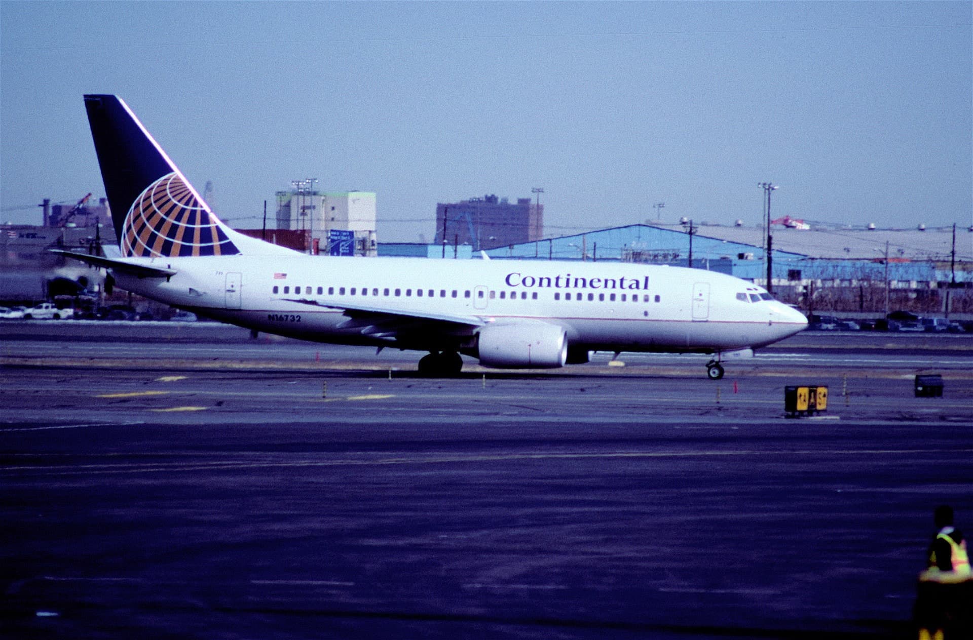 N16732 — Boeing