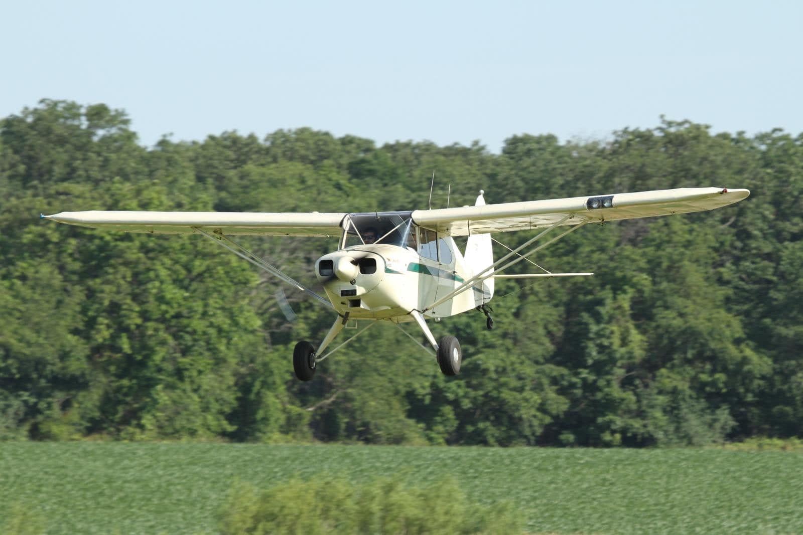 N5886H — Aircraft