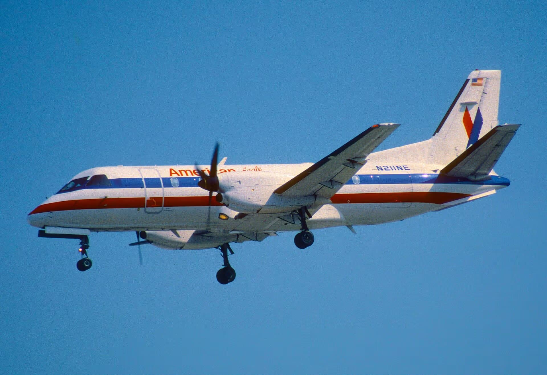 N211NE — Twin-engine aircraft