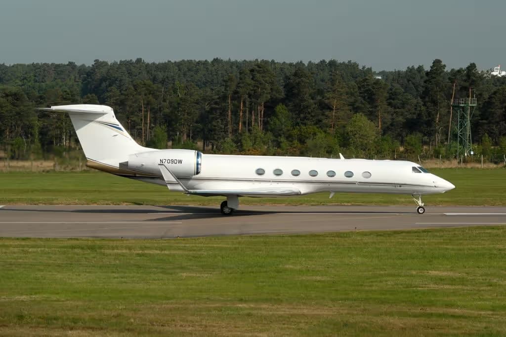 N709DW — Business jet