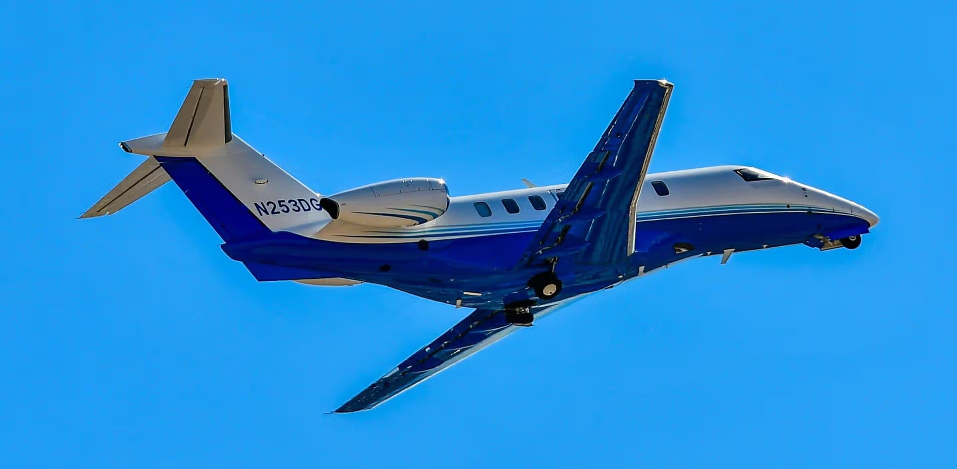 N253DG — Pilatus