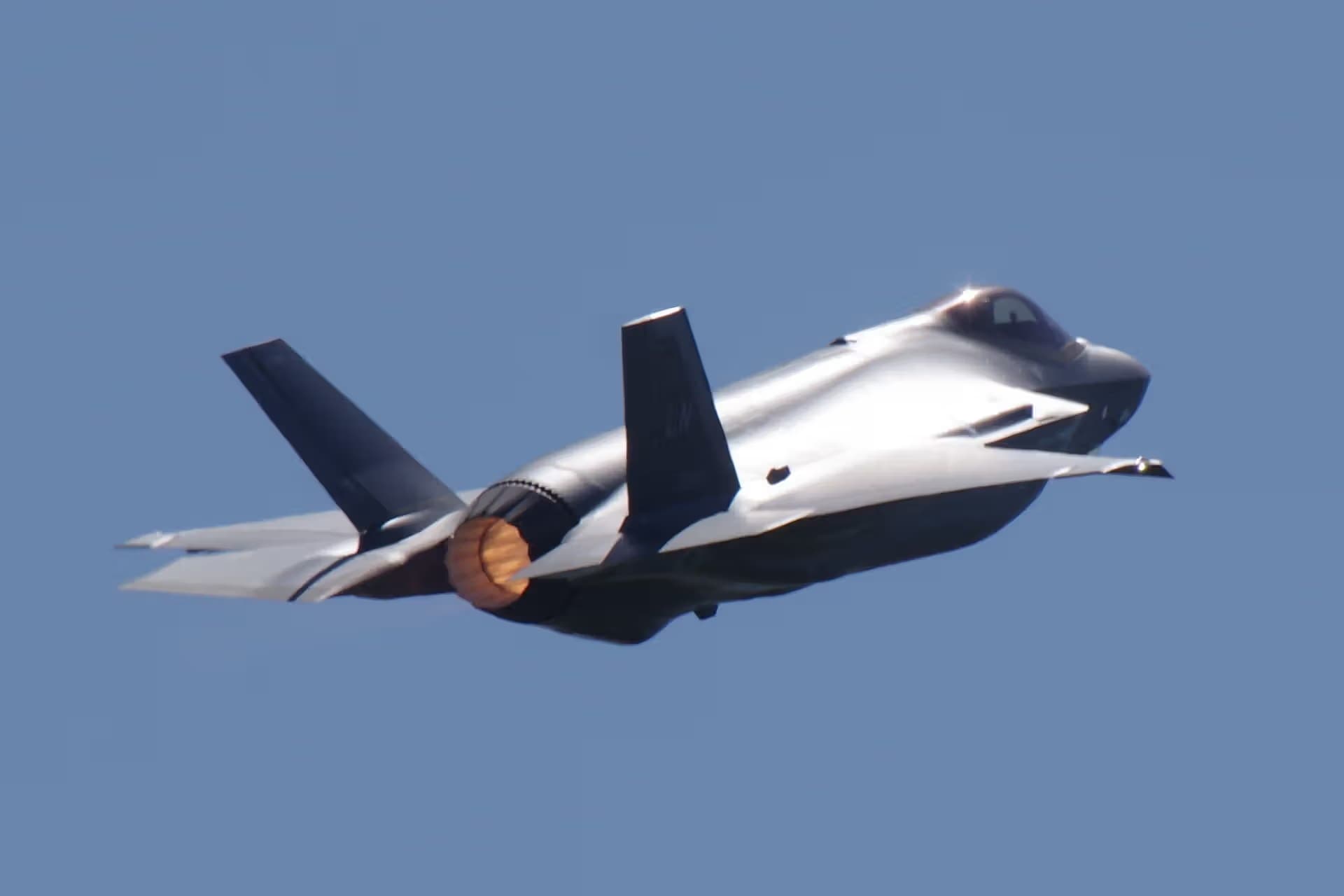 Unidentified — Aircraft