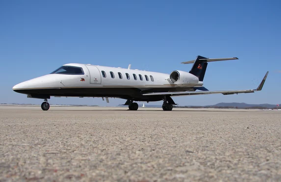 N334AF — Business jet