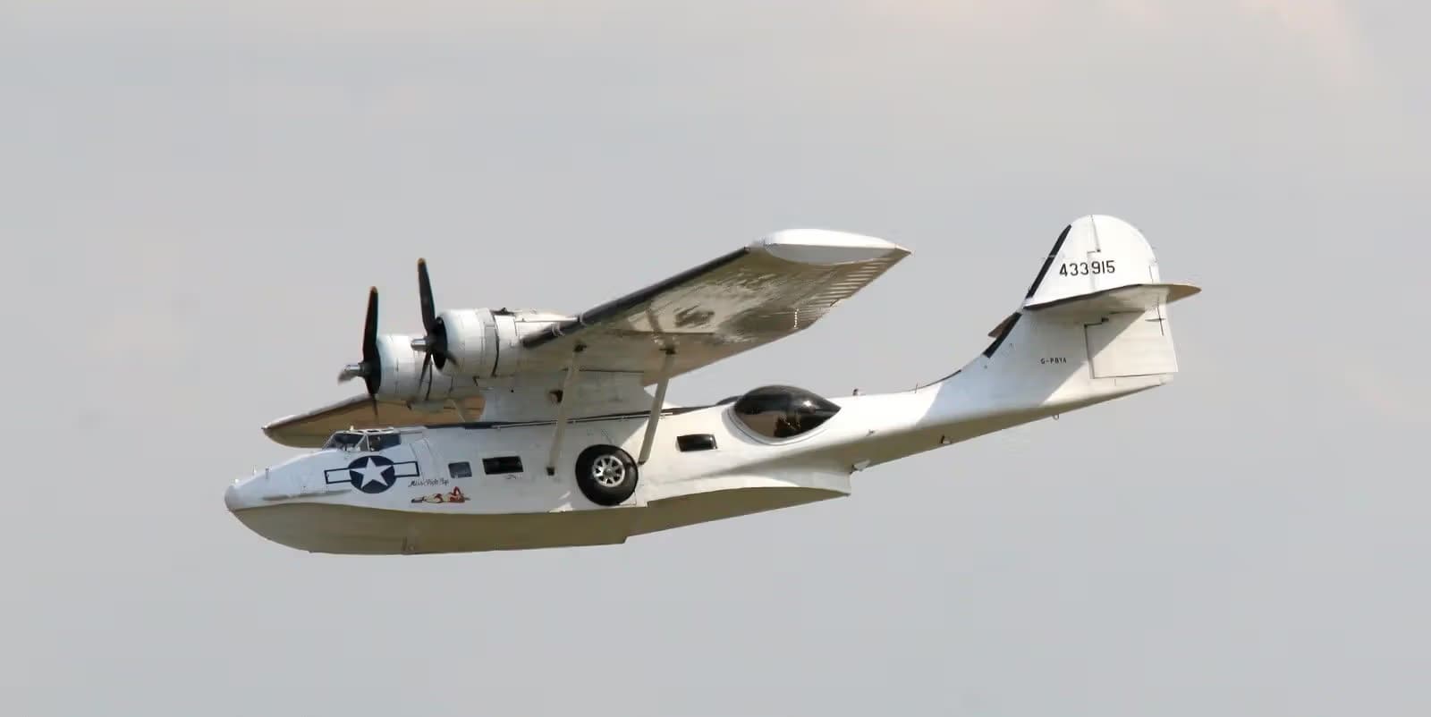 G-PBYA — Twin-engine aircraft