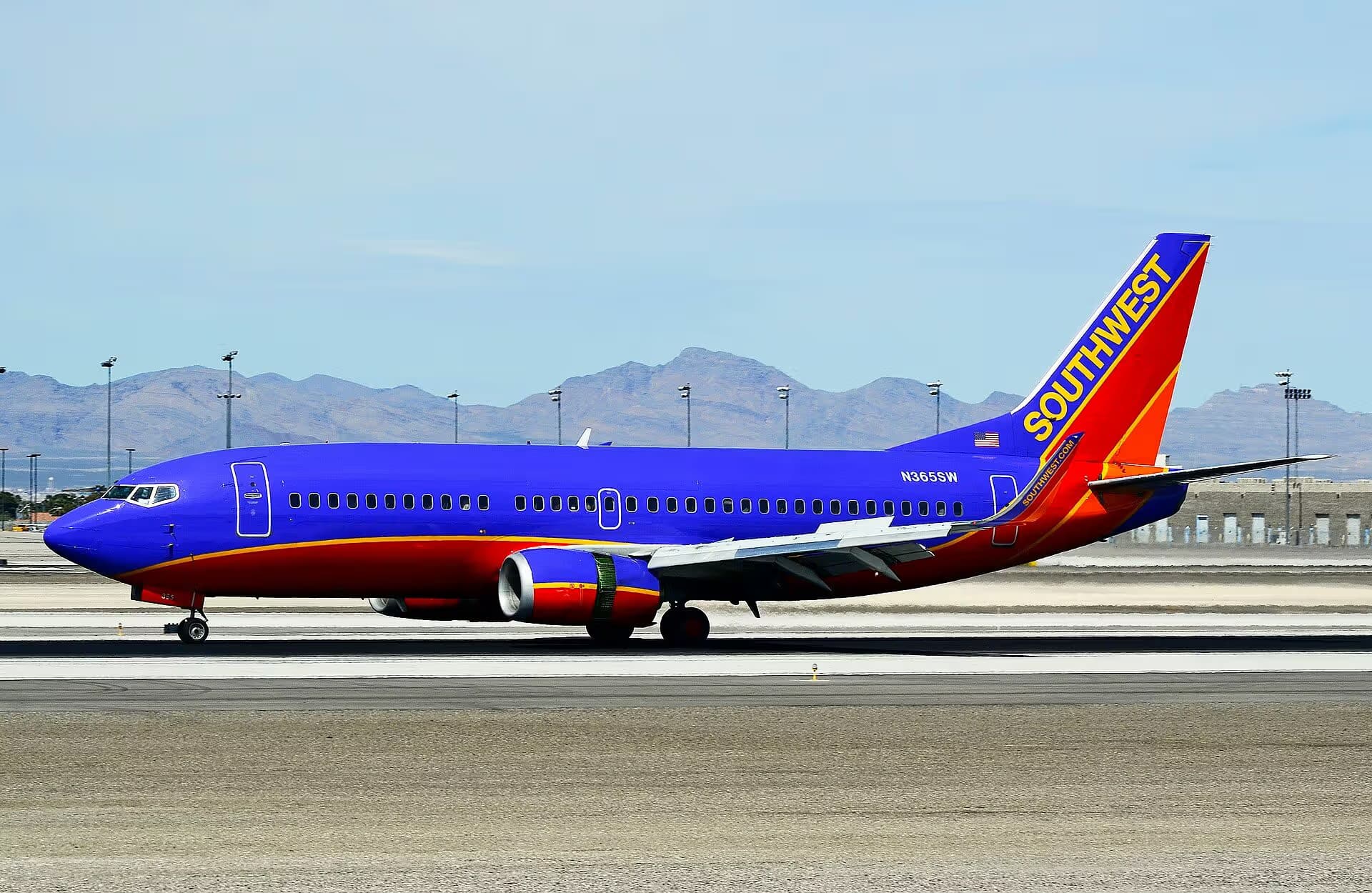 N365SW — Boeing
