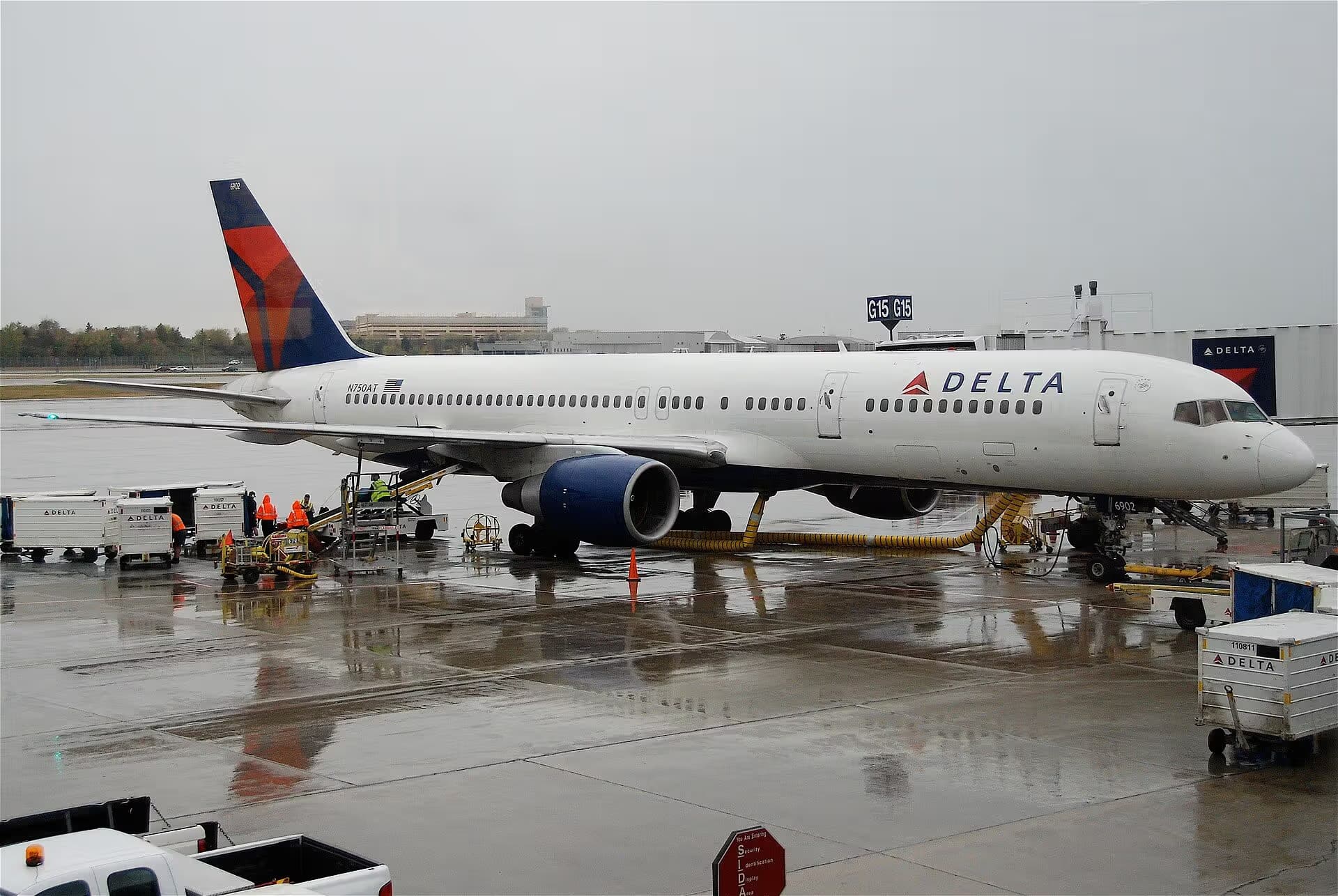 N750AT — Boeing
