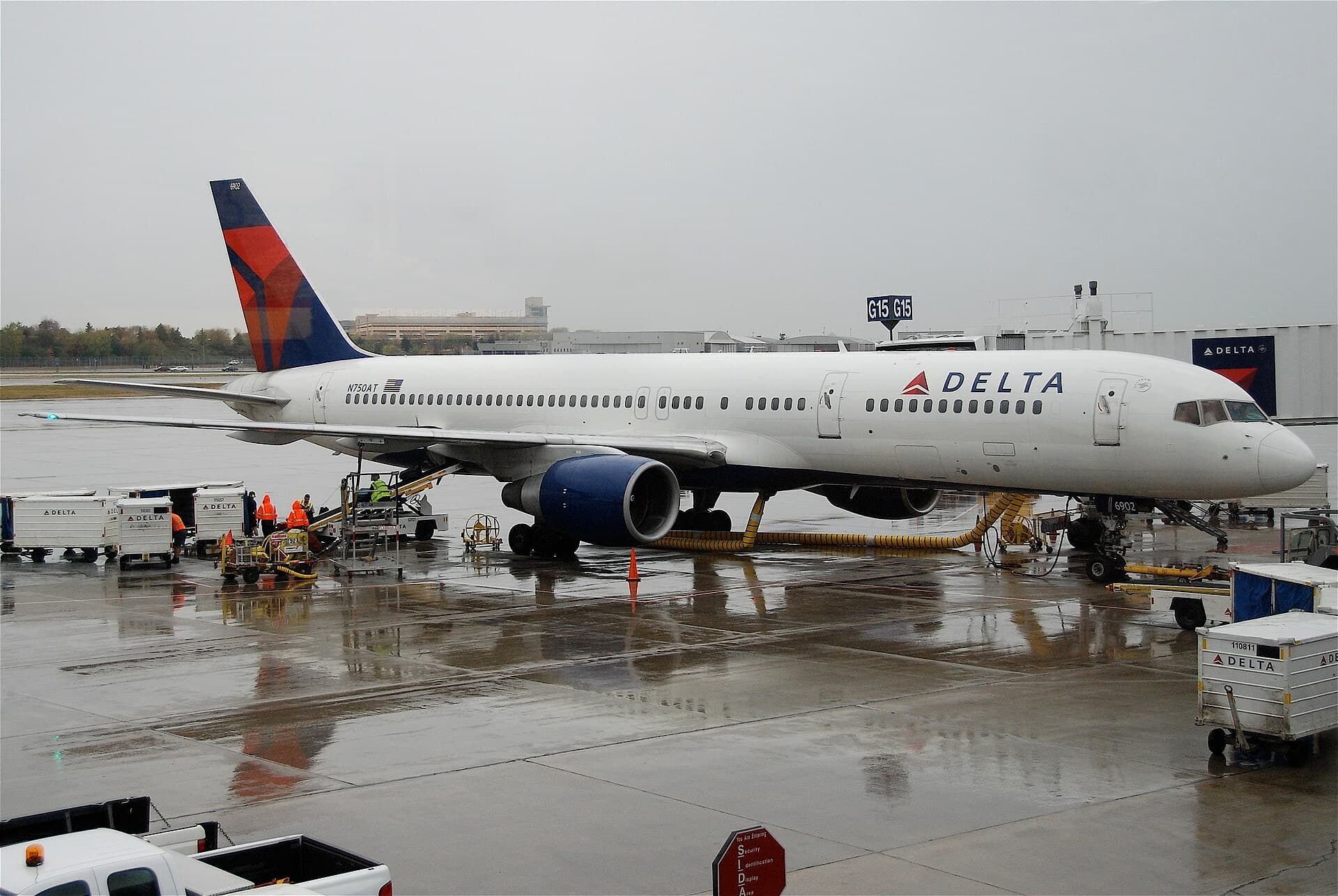 N750AT — Boeing