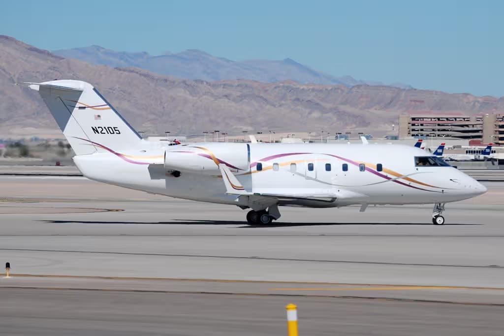 N2105 — Business jet