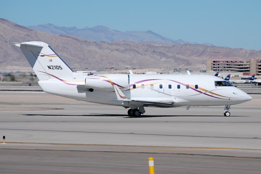 N2105 — Business jet