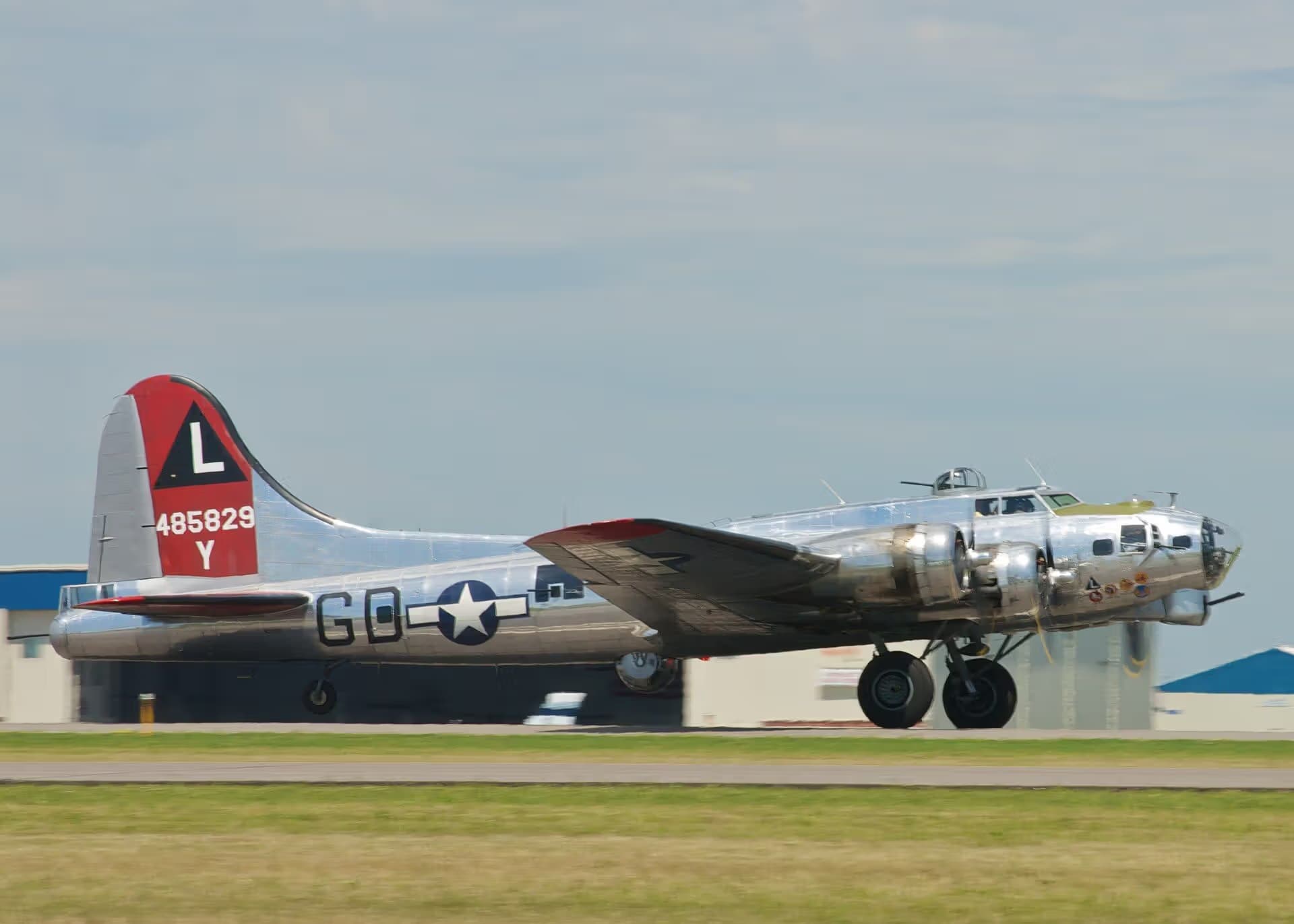 Unidentified — Warbird