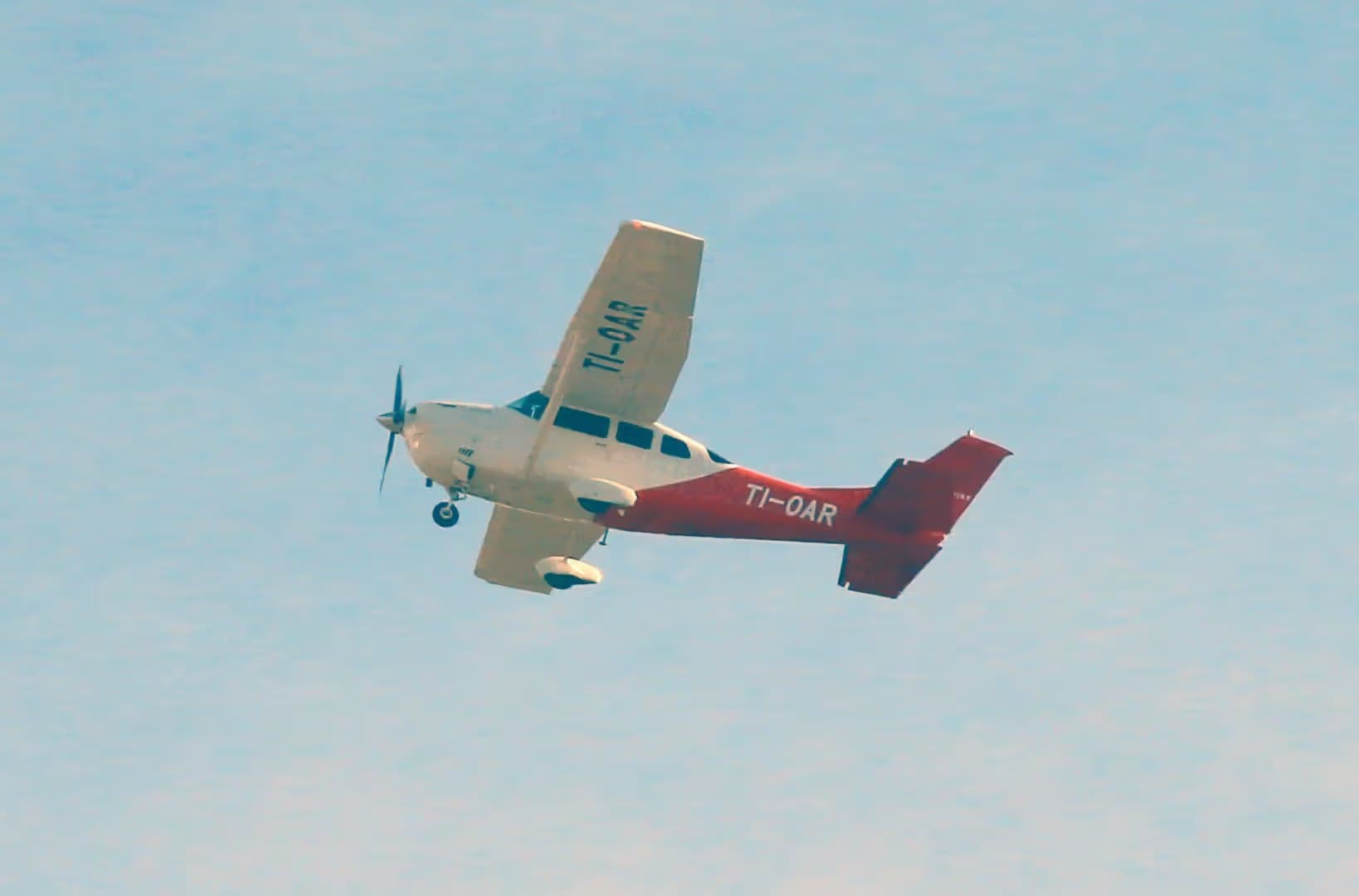 TI-OAR — Single-engine aircraft