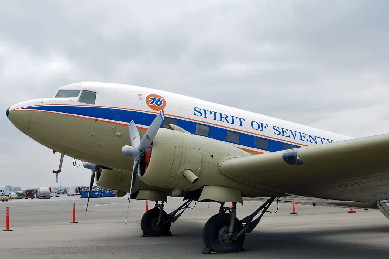 Unidentified — Aircraft