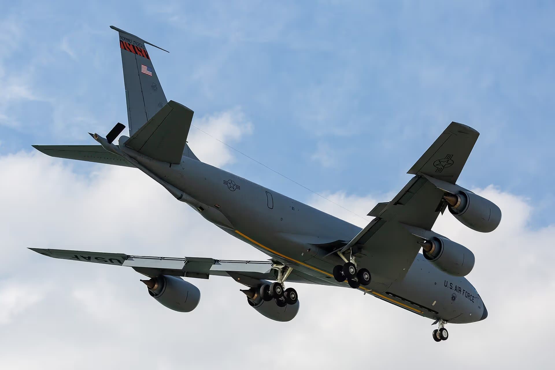 Unidentified — Aircraft
