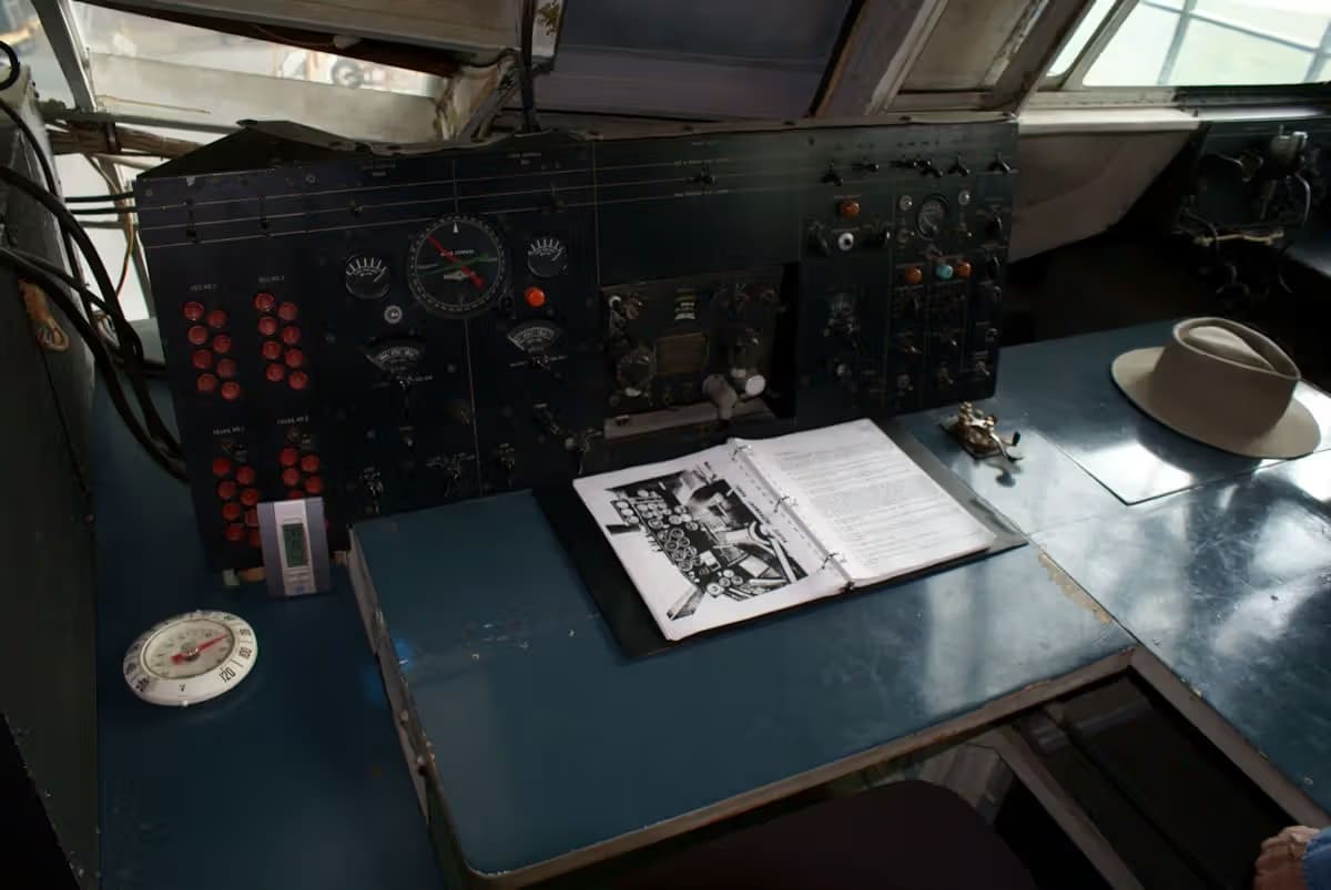 Unidentified — Aircraft