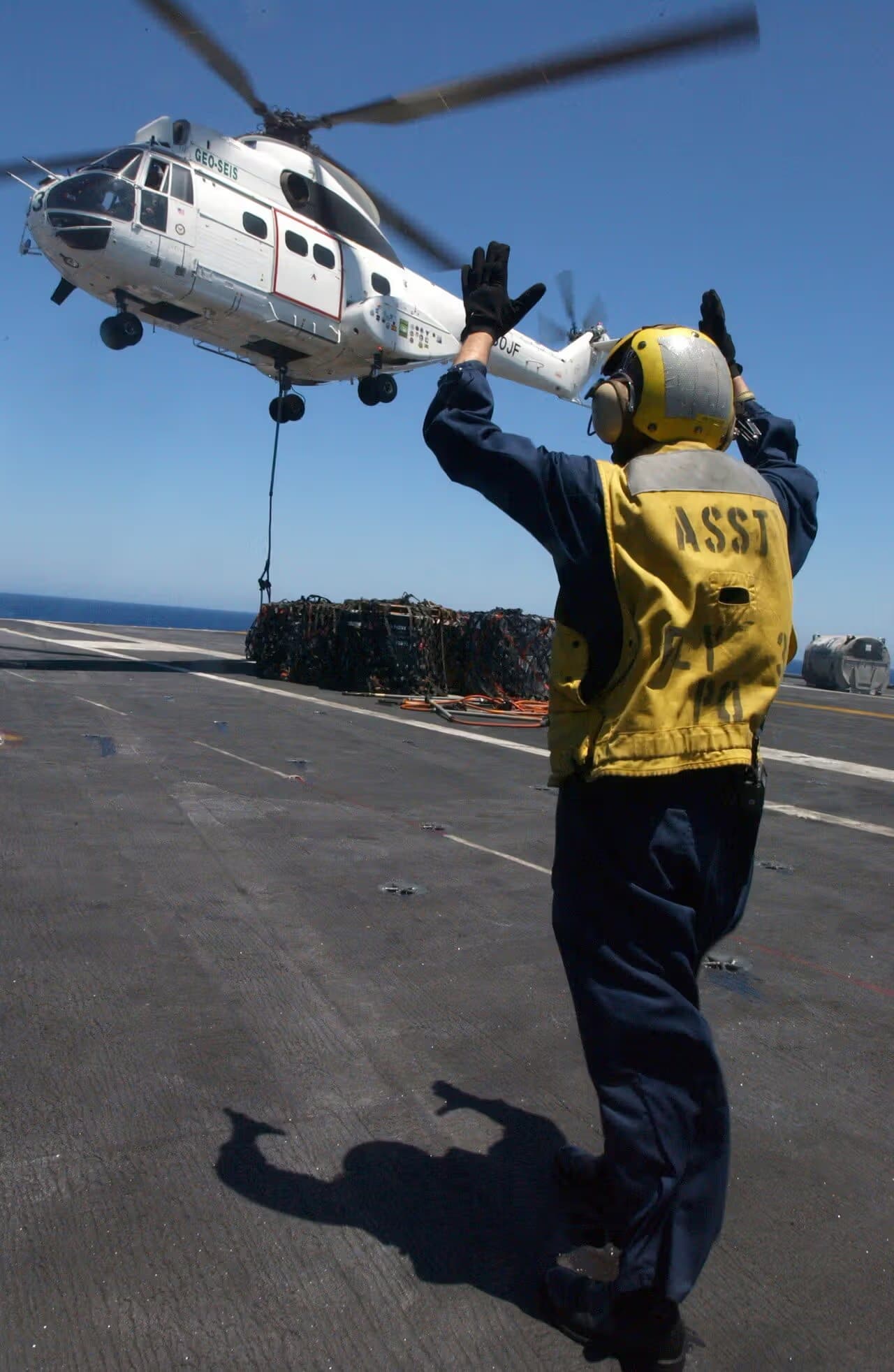 N330JF — Helicopter