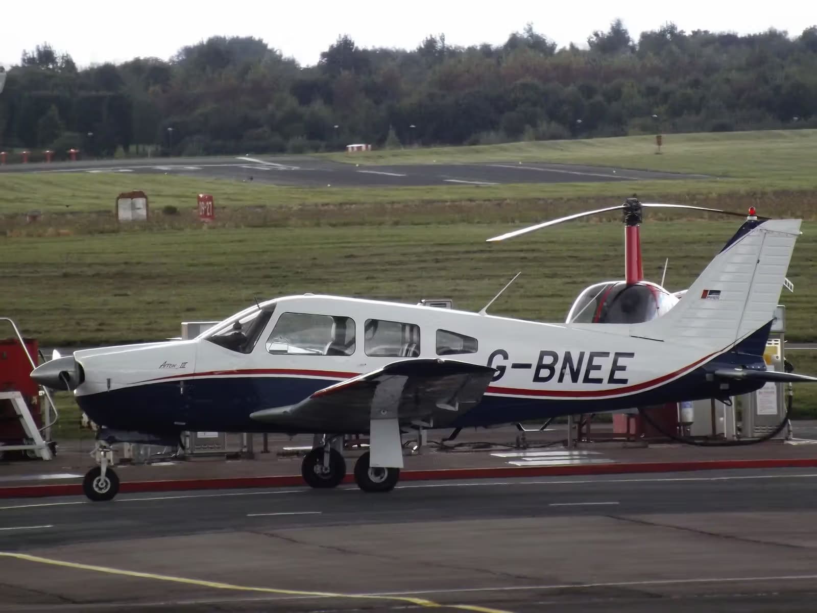 G-BNEE — Piper