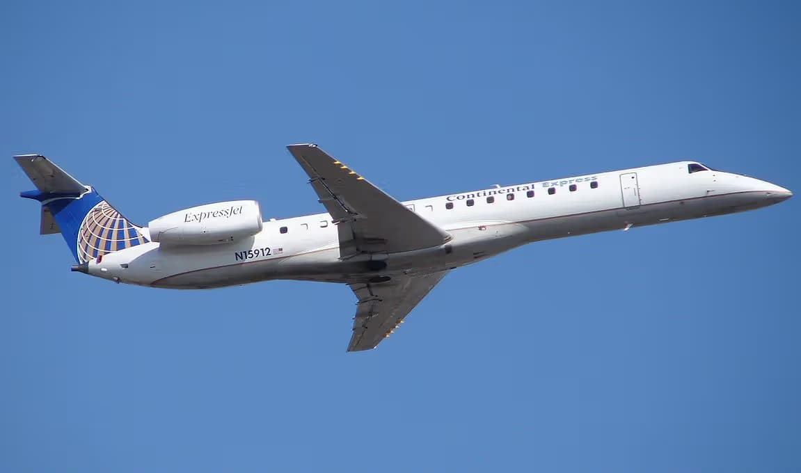 N15912 — Twin-engine aircraft