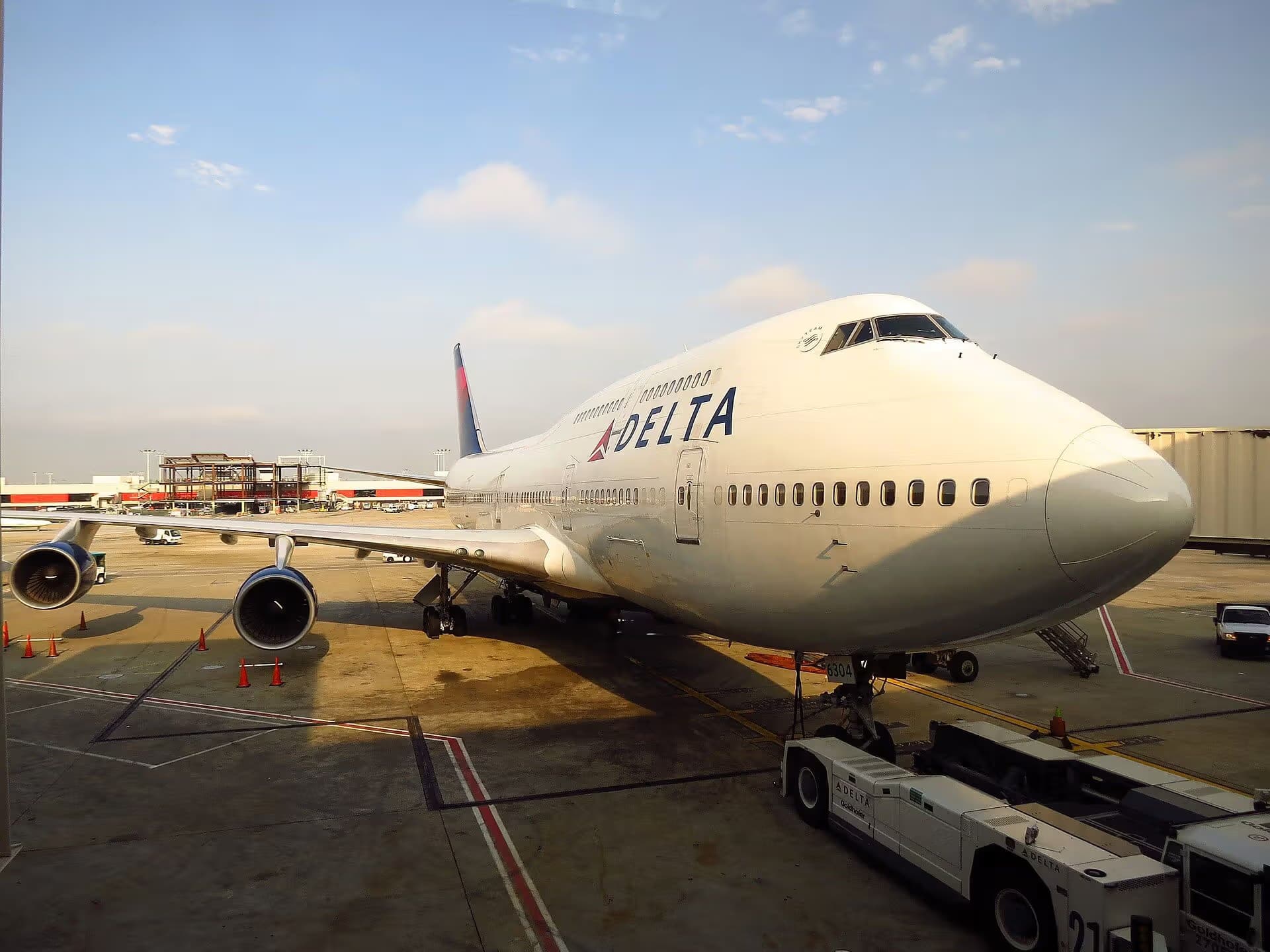 N664US — Boeing