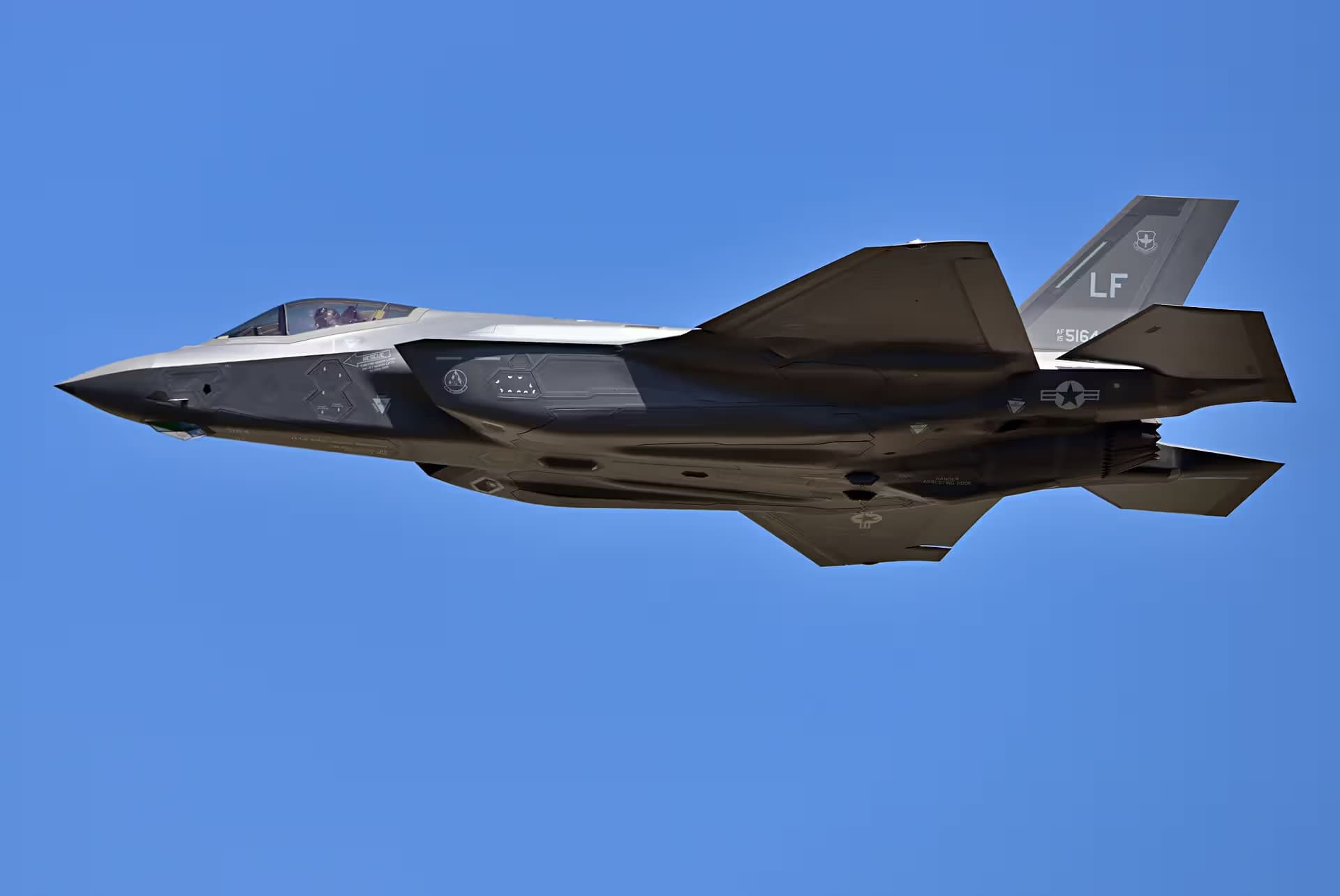 Unidentified — Lockheed