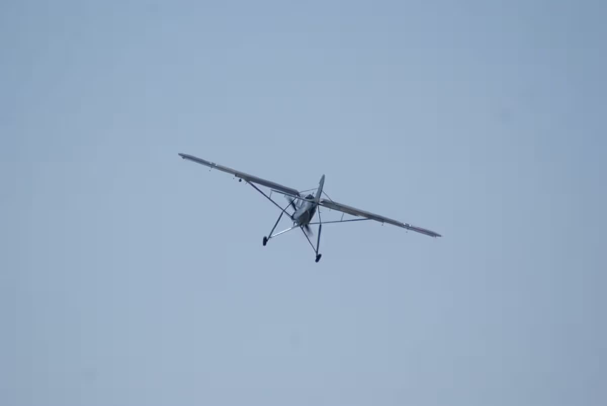 Unidentified — Single-engine aircraft