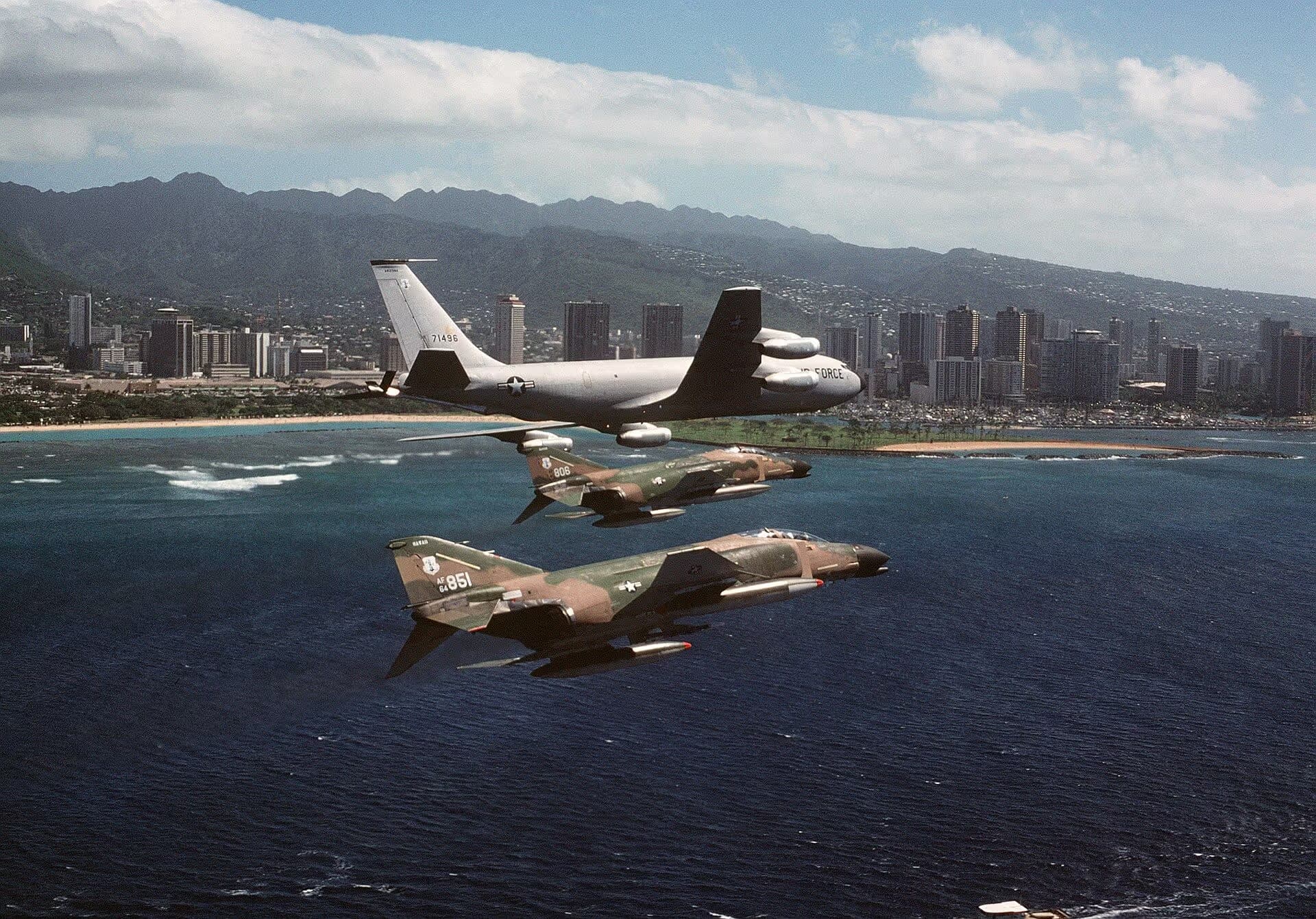 Unidentified — Aircraft