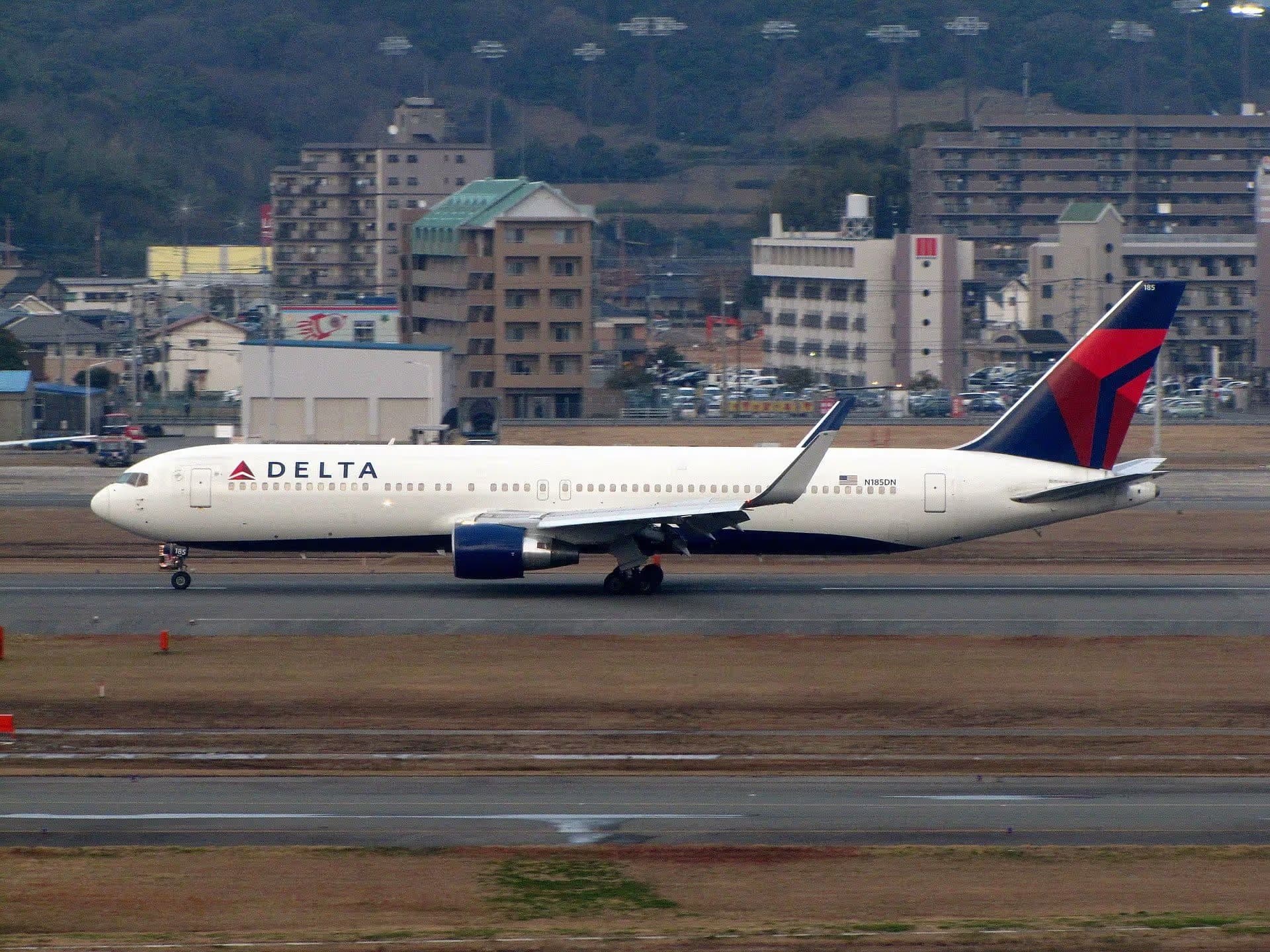 N185DN — Boeing